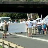 Završena blokada ekoloških aktivista na mostu Gazela u Beogradu 2