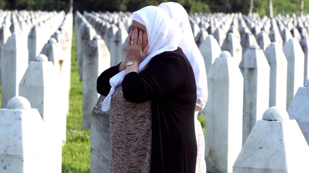 Rozensaft poziva na priznanje genocida u Srebrenici: Zurof ne želi da istine potkopaju njegove loše osmišljenje argumente 37