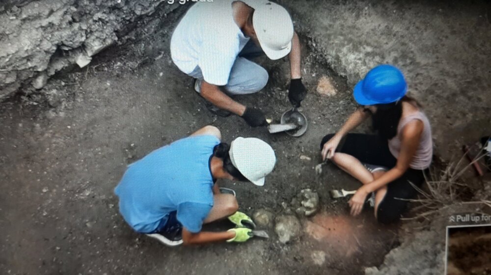 Tvrđava koja se pomoli kada se Tisa povuče: Srednjovekovno utvrđenje koje je otkrio Deroko 1