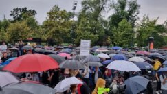 Protest "Srbija protiv nasilja": "Jesu li se naši dani pretvorili u to da nemo brojimo žrtve, da trpimo kazne i otkaze"(VIDEO, FOTO) 3