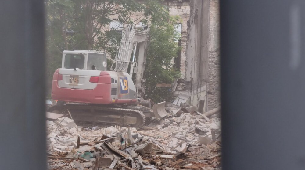 Nastavlja se rušenje na Slaviji: Na poziv građana stigla i komunalna milicija 1