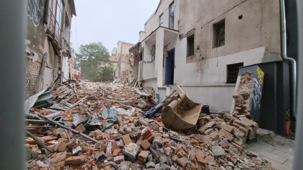 Aktivizam utuka: Autorski tekst Bojana Kovačevića povodom rušenja na Slaviji 1