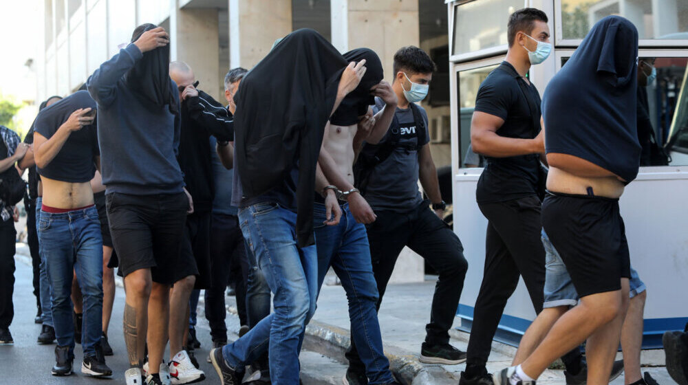 Grčki sud odredio istražni zatvor huliganima za nerede i ubistvo u Atini: Advokat sumnja da je odluka donesena unapred 1
