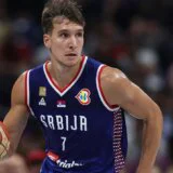 "Ima bogat ugovor u NBA, ali ga to ne sprečava da igra za Srbiju": Zašto kapiten Bogdan Bogdanović znači "orlovima" i van terena? 7