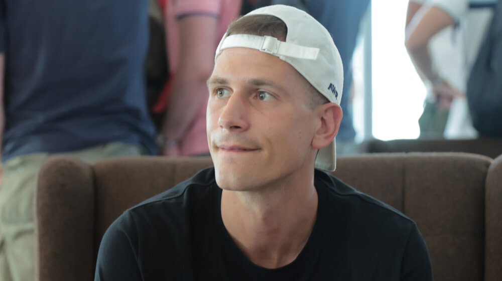 Nemanja Nedović oštro o provokacijama iz Ćacilenda: "Onaj ko može da peva nad tuđom ranom, zaboravio je šta znači biti čovek" 1