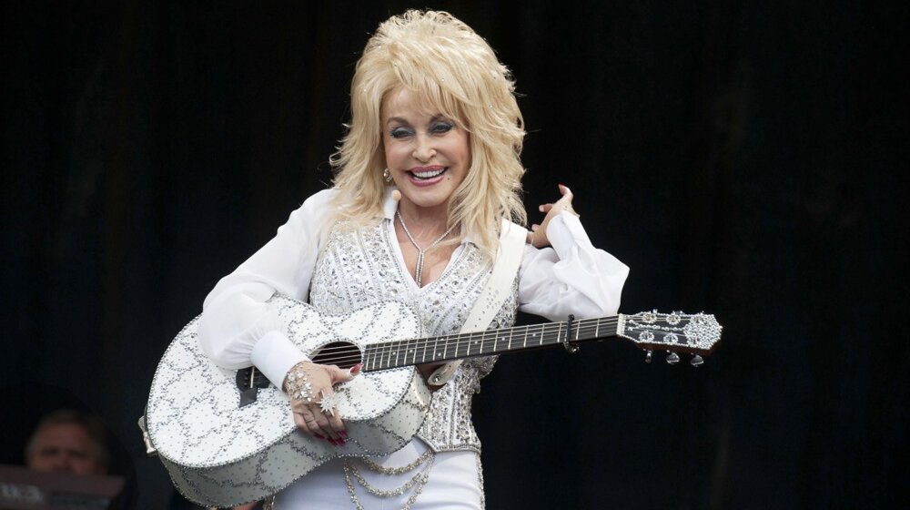 "Mislim, stvarno, može li biti bolje?": Doli Parton, Pol Makartni i Ringo Star obradili čuvenu pesmu 1