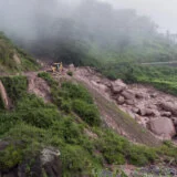 Najmanje 48 mrtvih u himalajskim oblastima Indije usled poplava i klizišta kao posledica monsuna 10