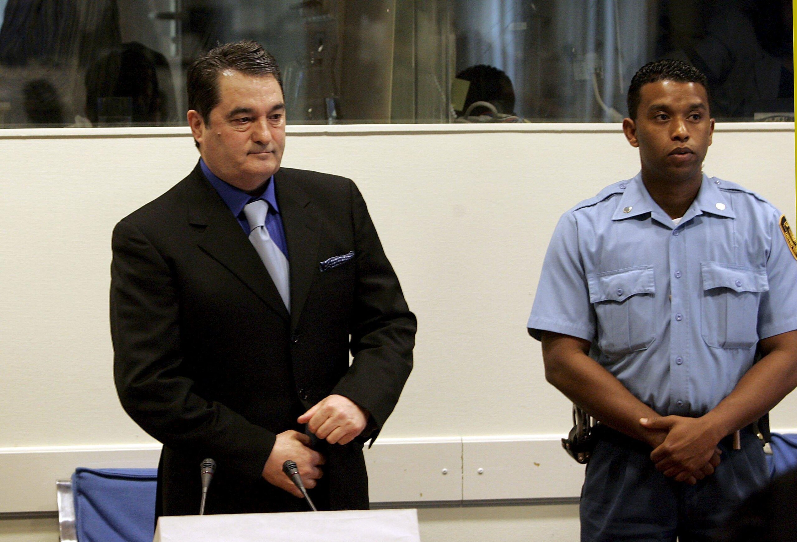 Hoće li neko odgovarati zbog obraćanja Nebojše Pavkovića iz zatvora učenicima u Srbiji? 4 Hoće li neko odgovarati zbog obraćanja Nebojše Pavkovića iz zatvora učenicima u Srbiji? 3