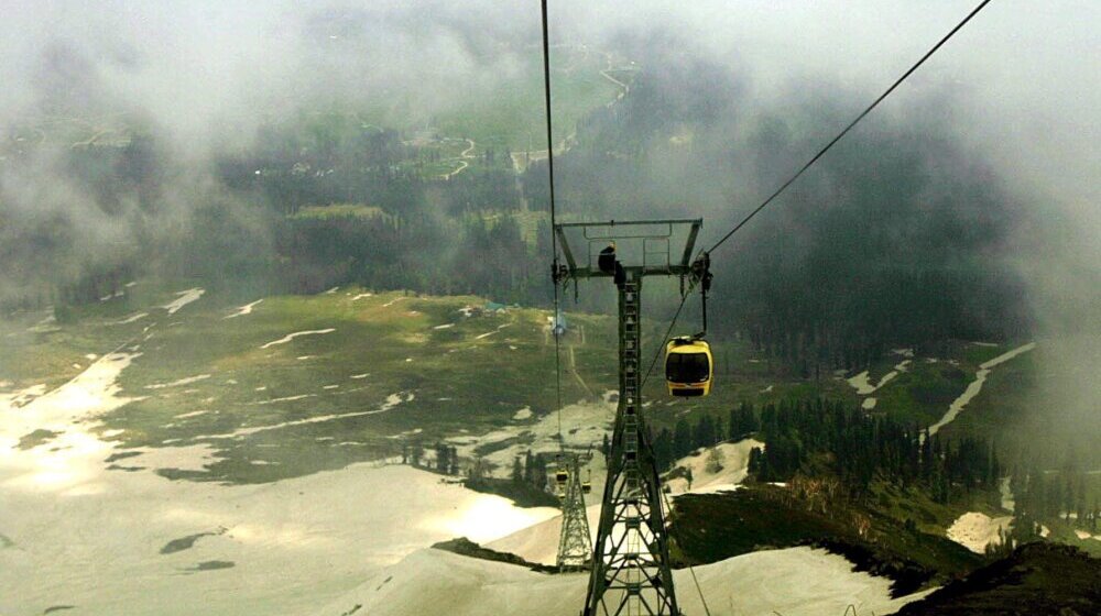 Spaseni svi putnici iz žičare zagalavljene iznad provalije u Pakistanu 1