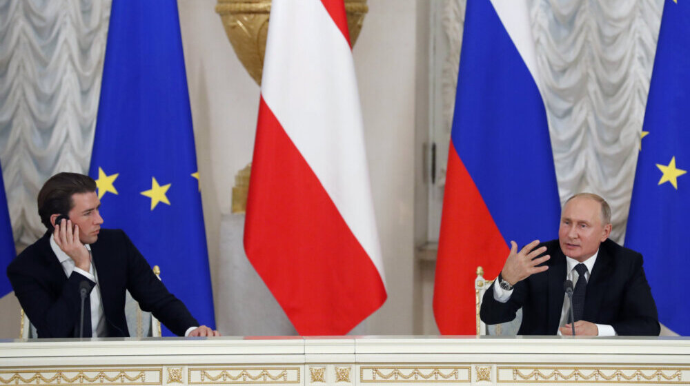 Časopis Ekonomist o Putinovim "korisnim idiotima": Svaki stanovnik Austrije dao 590 evra za rusku mašineriju 1