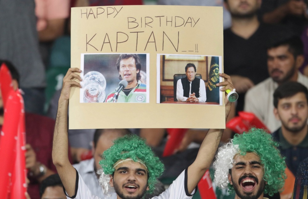 Od ikone kriketa do političara u zatvoru: Ko je Imran Kan, bivši premijer Pakistana, kome je zabranjeno obavljanje javnih funkcija narednih pet godina? 3 imran kan