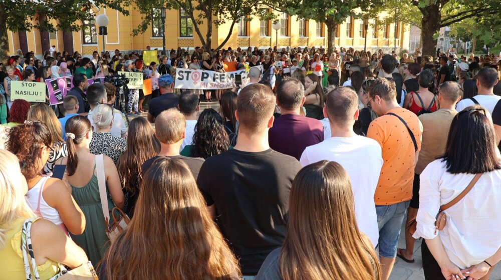 Protesti protiv nasilja nad ženama u više gradova u BiH 1