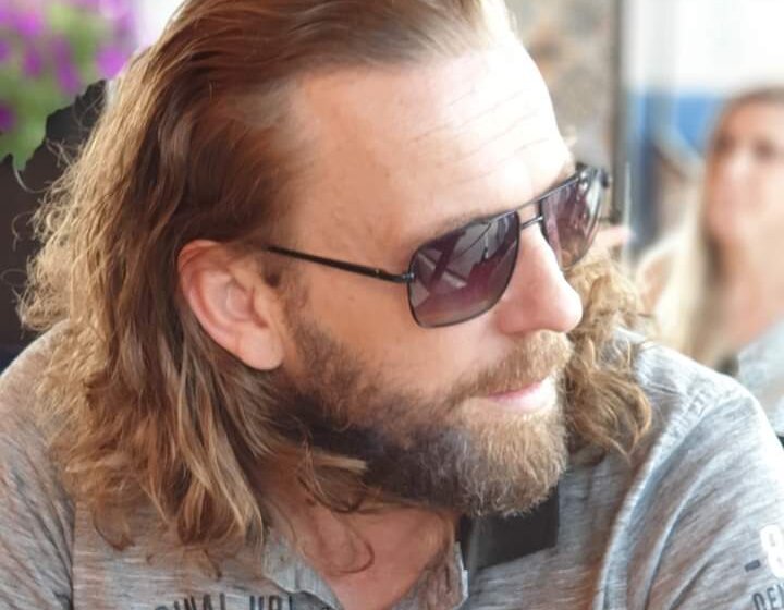 "Ni jedan filmski radnik ne može sam da vodi bitku protiv ovakvih mera državne cenzure": Gani Veselji o sudskoj zabrani njegovih filmova u Bujanovcu i Preševu 1