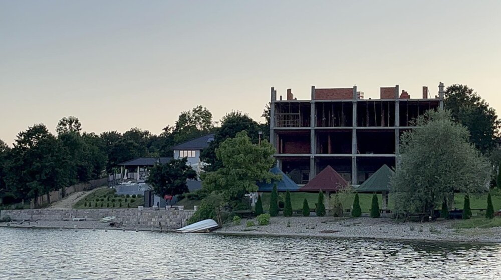 Kragujevac će ostati bez vode kao Zrenjanin: Stanje na Gružanskom jezeru alarmantno, upozorava Nešić narodni poslanik stranke Zajedno 1