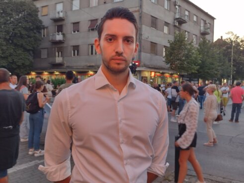 "Sramotna izjava nepostojeće premijerke": Da li je Vučić zaista sprečio sankcije, kako tvrdi Ana Brnabić? 7