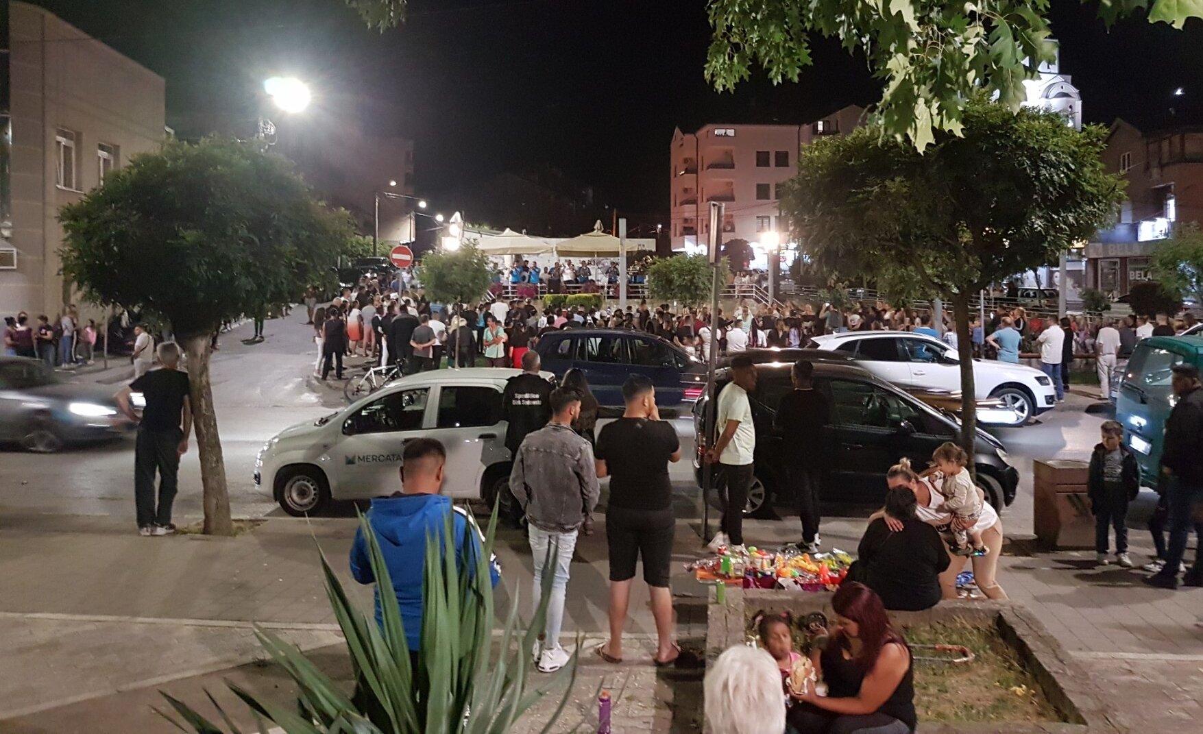 Kako je Vladičin Han dočekao pobednika 62. Sabora trubača u Guči (FOTO) 2 Kako je Vladičin Han dočekao pobednika 62. Sabora trubača u Guči (FOTO) 2