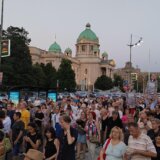 (VIDEO) "Pitaju me često - 'šta će ti sve ovo, zašto si se uplela u ovo blato'": Govor profesorke sociologije na protestu "Srbija protiv nasilja" 6