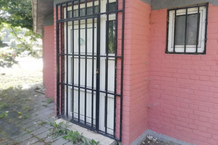 Jedini javni toalet u Valjevu pod katancem sedam godina 2 Jedini javni toalet u Valjevu pod katancem sedam godina 2