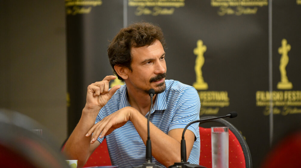 Ovacije hercegnovske publike filmu "Sigurno mjesto" Juraja Lerotića, i dokumentarcu Vladimira Perovića 1