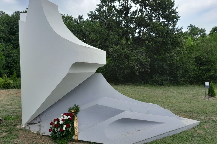 „Te na bistras!” - „Da se ne zaboravi”: Obeležen Dan sećanja na romske žrtve Holokausta u Kragujevcu 2