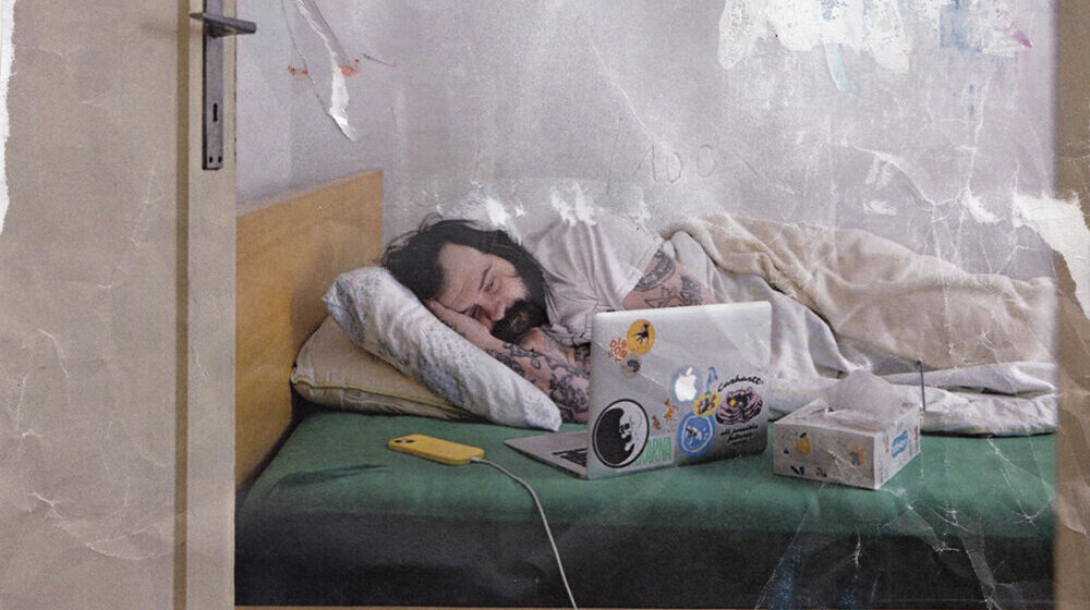 Izložba o odrastanju, traumama, anksioznosti, ekskapizmu i borbi: „Before it gets too loud“ u Galeriji Kula 1