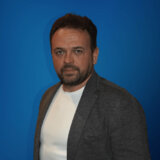 Ko je Nedeljko Bajić, glumac i producent koji je prezentovao "Heroje Halijarda" u Sarajevu? 1