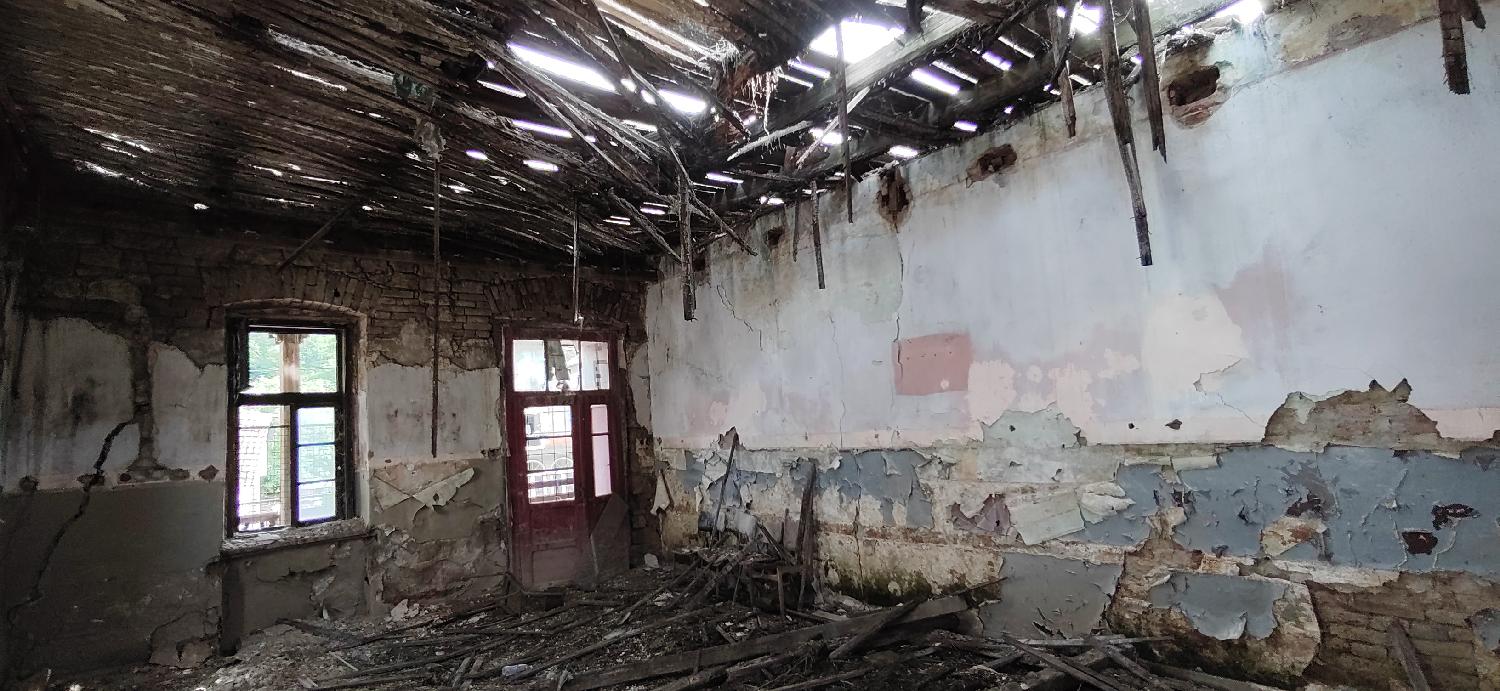 Urušila se Stara Mehana iz 19. veka: Ko "brine" o spomeniku kulture u Velikom Selu (FOTO) 2