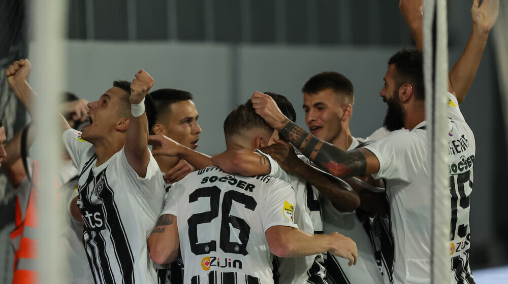 UEFA kaznila Partizan zbog istupa navijača 1