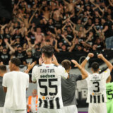 UEFA kaznila Partizan zbog vređanja Aleksandra Vučića 9