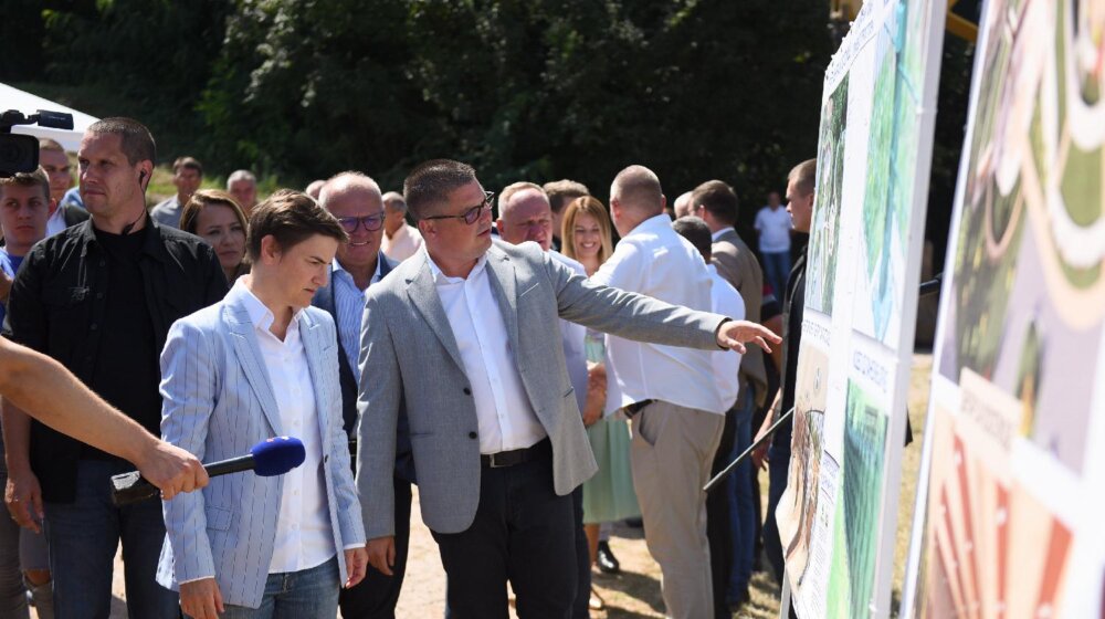 Premijerka Brnabić: Na jugu Srbije za 10 godina smanjena nezaposlenost sa 32 na 9, 8 odsto 1