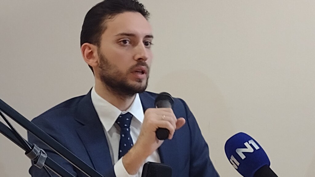 Vlast ne odgovara na poziv za razgovor oko poboljšanja izbornih uslova: Opozicija poručuje da nema neograničeno vreme 3 Vlast ne odgovara na poziv za razgovor oko poboljšanja izbornih uslova: Opozicija poručuje da nema neograničeno vreme 3