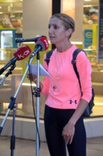 Protest Jagodina Jelena Mihajlovic Pecinci 03 Ar zemlje po ceni četiri pakla cigareta: Protest protiv nasilja u Jagodini 2