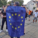 Profesorka Jasna Veljanović govori na protestu u Kragujevcu 2