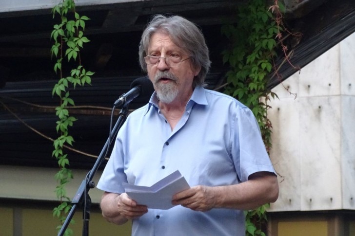 Ne smemo da odustanemo jer nam žrtve ne bi oprostile povlačenje: Poruka sa protesta u Valjevu 2 Ne smemo da odustanemo jer nam žrtve ne bi oprostile povlačenje: Poruka sa protesta u Valjevu 2