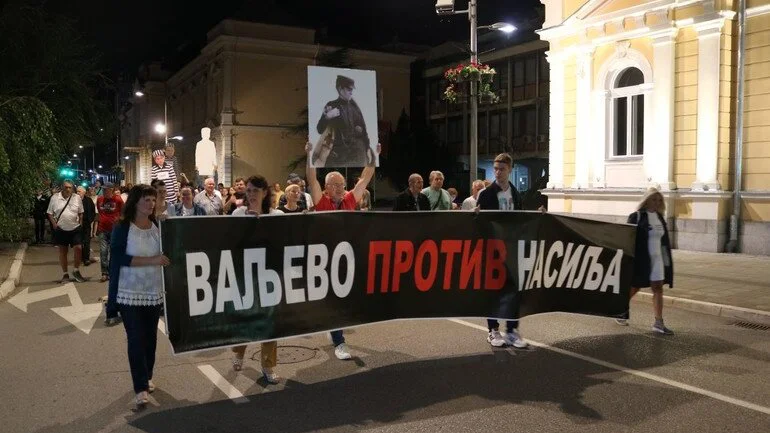 Vlast ponovo uspostavlja sistem iz devedesetih: Poruka sa protesta u Valjevu 1