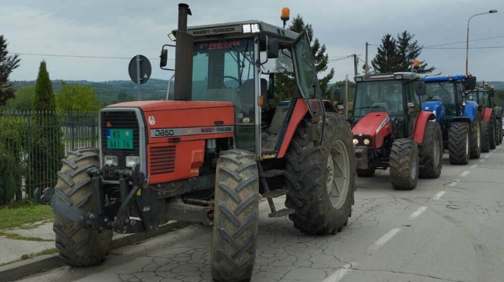 Izaći ćemo i na izbore: Osniva se Pokret poljoprivrednika Srbije u Karađorđevom rodnom selu 1