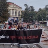 Vlast u Srbiji vrši desetogodišnju torturu nad našim zdravim razumom: Profesor Čedomir Čupić na protestu u Kragujevcu (FOTO) 15