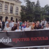 Blokada Glavne pošte zbog sponzorstva Telekoma Jeleni Karleuši na protestu u petak u Kragujevcu 14