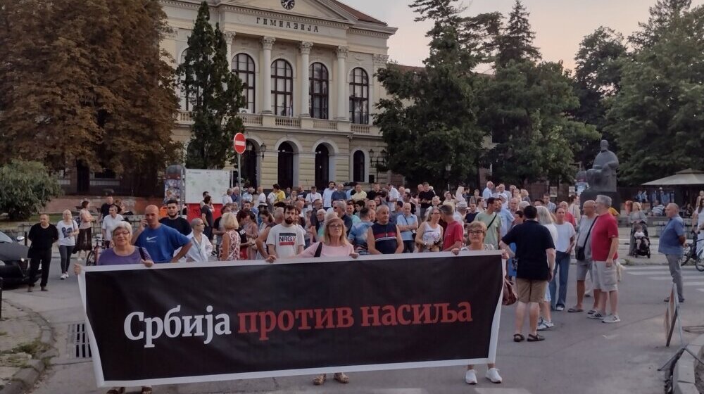 Blokada kod Štafete na protestu Srbija protiv nasilja u petak u Kragujevcu 1