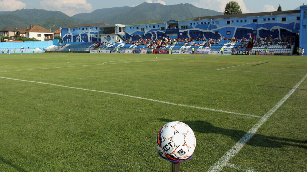 Radnik se privremeno seli u Niš, gljivice napale teren u Surdulici 1