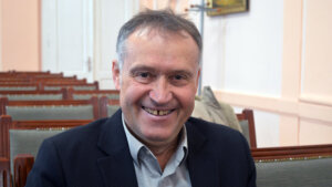 Zašto neće svi osnovci u Užicu dobiti besplatne udžbenike? 5 Zašto neće svi osnovci u Užicu dobiti besplatne udžbenike? 5