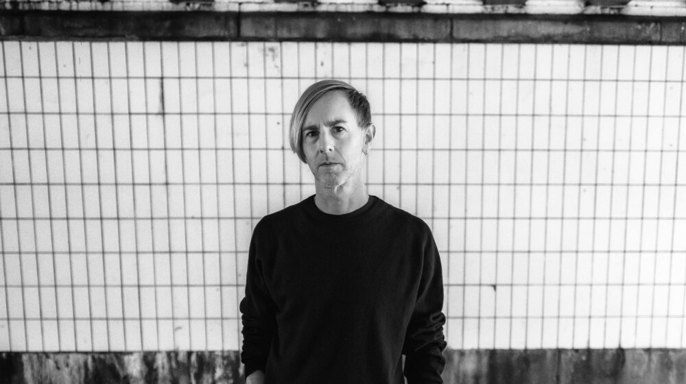 Richie Hawtin na Apgrade festivalu, u industrijskom ambijentu Luke Beograd 1