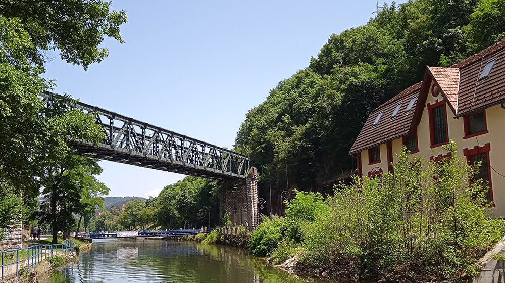 Skokovi sa mosta u užičku reku 19. avgusta 1