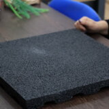 Novom mašinom proizvodiće se četiri puta više tartan podloga: Odgovor Predraga Stevovića kragujevačkom GrO Zajedno 4