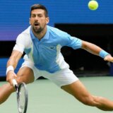 Rutina šampiona: Đoković lako do susreta s Đereom u trećem kolu 1