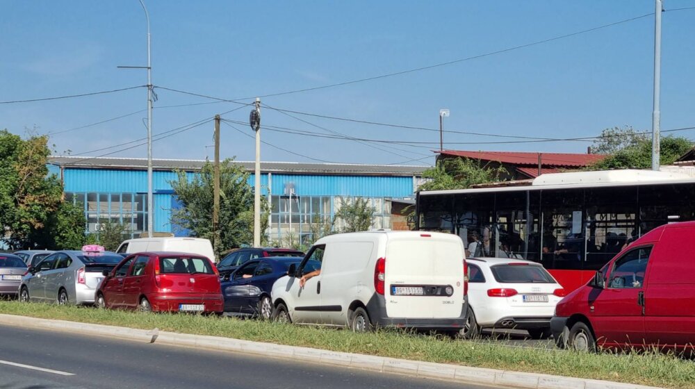(VIDEO) Kolaps u Višnjičkoj ulici, kolona duga nekoliko kilometara 1