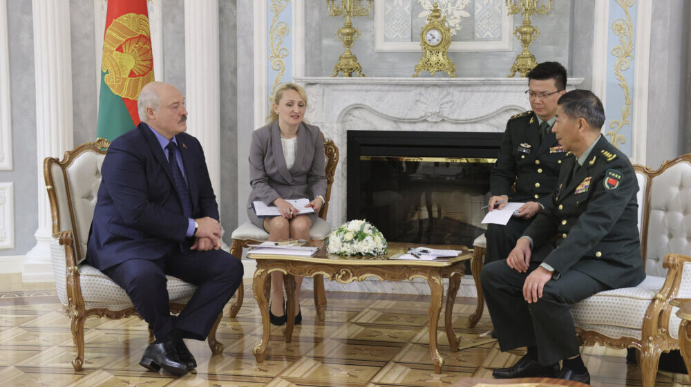 Kineski ministar odbrane najavio jaču vojnu saradnju s Belorusijom, ruskom saveznicom 1