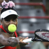Venus pobeđuje i s 43, ali dve su starije pobednice na VTA meču singla u Open eri 3