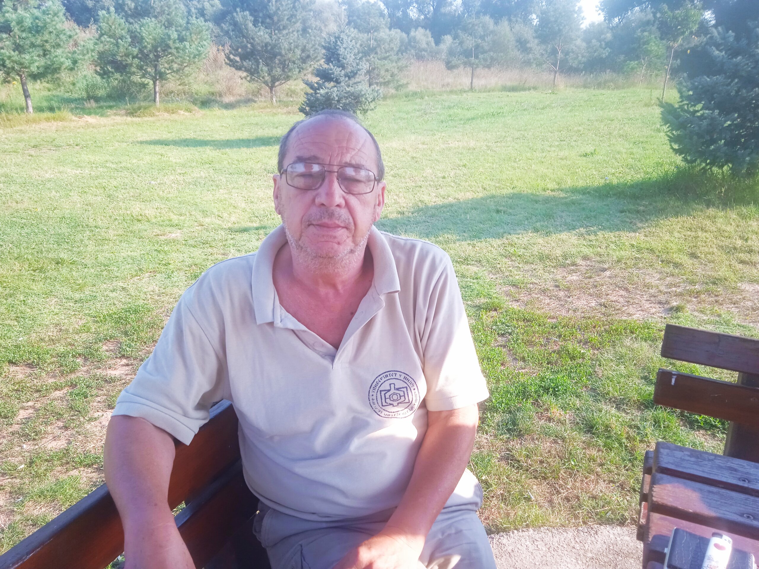 “Pretvaraju nas u Aušvic, sa svih strana bićemo ograđeni strujom i žicom”: U sredu protest u niškom naselju Brzi Brod protiv izgradnje dalekovoda 5 “Pretvaraju nas u Aušvic, sa svih strana bićemo ograđeni strujom i žicom”: U sredu protest u niškom naselju Brzi Brod protiv izgradnje dalekovoda 5