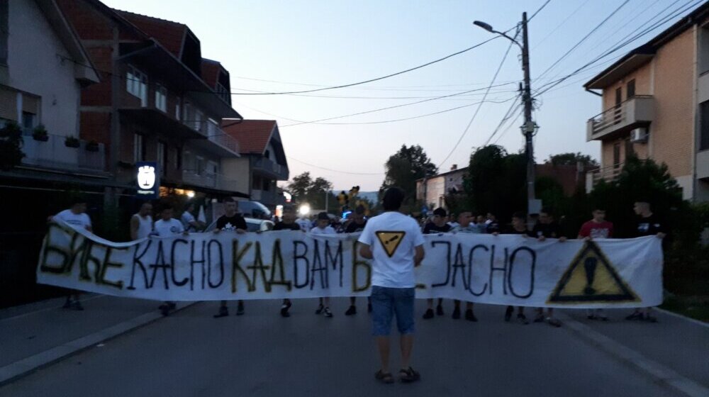 Građani Brzog Broda blokirali saobraćaj na putu od Niša do Niške Banje zbog gradnje dalekovoda 1